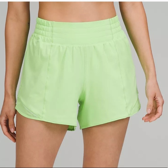 💚LULULEMON HIGH RISE HOTTY HOT SHORT 4”-SCREAM GREEN LIGHT-4/6/8/10/12💚 - Picture 9 of 16